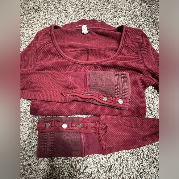 We The Free Women’s Small Maroon Sunni Valley Thermal Waffle Cut Long Sleeve Top - Picture 1 of 13